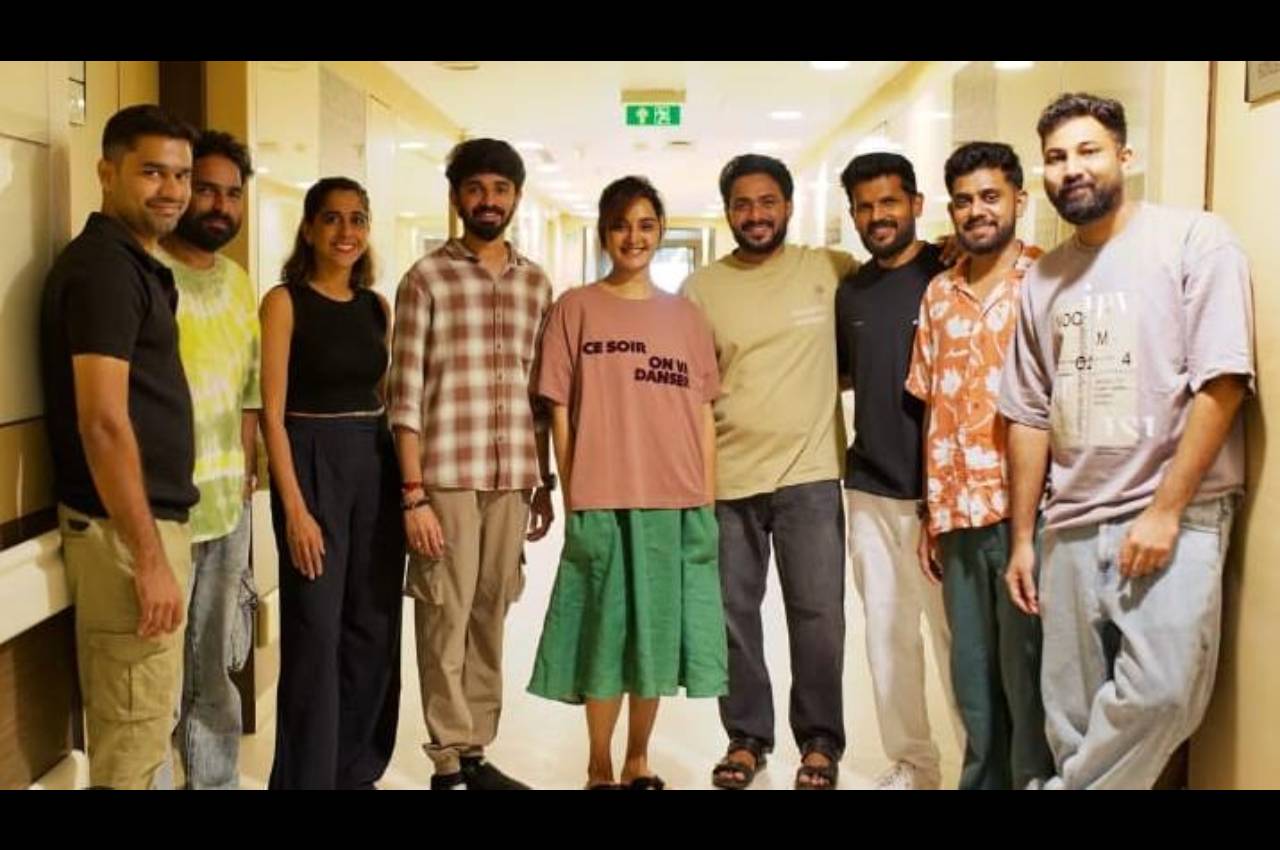 മഞ്ജുവാര്യരുടെ “ഹാപ്പിലൂപ്പ്” ഷെഡ്യൂൾ പാക്കപ്പ്.
